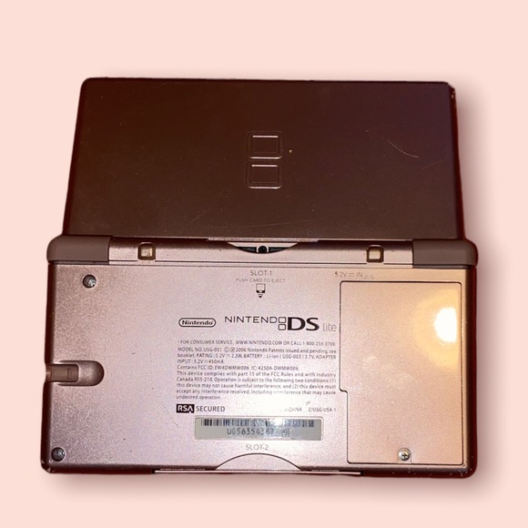 Nintendo DS launch edition - Picture 2 of 3